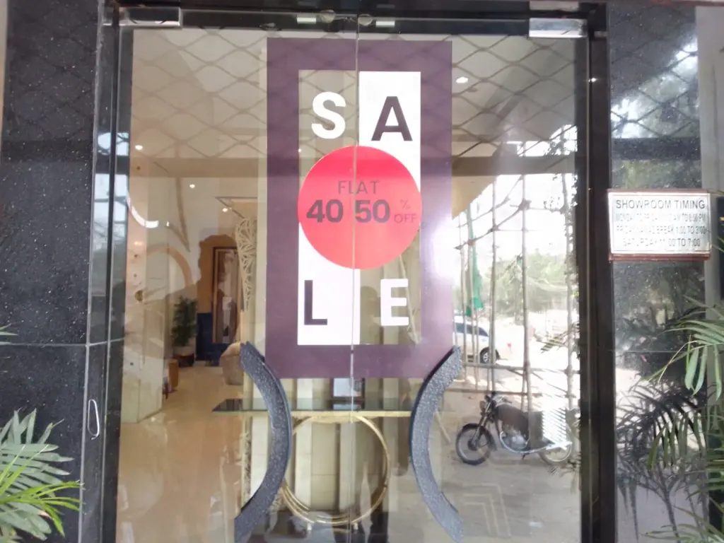 Vinyl Printing Services in Pakistan Durable, Custom, and High Quality